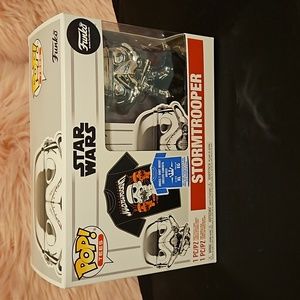 Funko Pop! 🎁 Disney Stormtrooper Gift Box  Funko & Tshirt size XL
